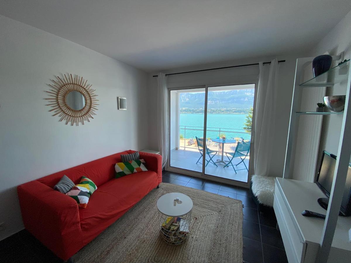 Les Suites Du Port Ле-Бурже-дю-Лак Экстерьер фото