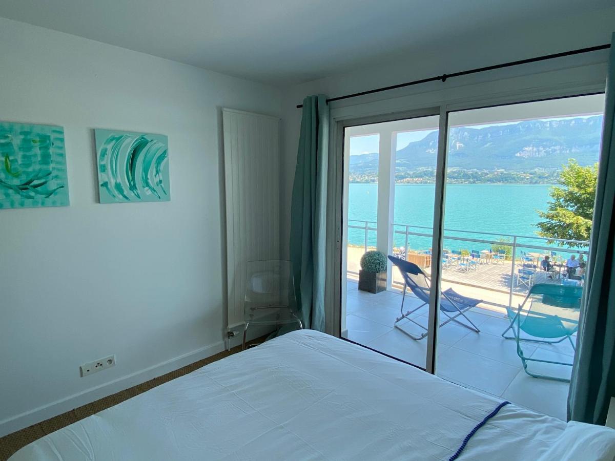 Les Suites Du Port Ле-Бурже-дю-Лак Экстерьер фото
